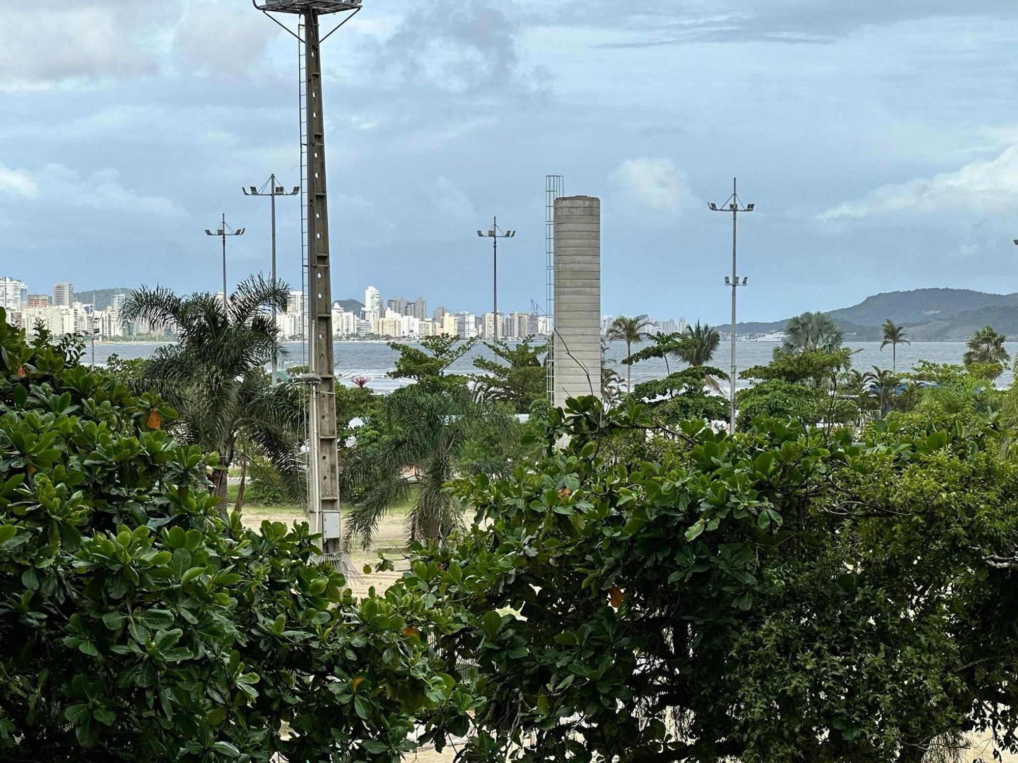 Ap Pe Na Areia Vista Parcial Mar Daire Santos  Dış mekan fotoğraf
